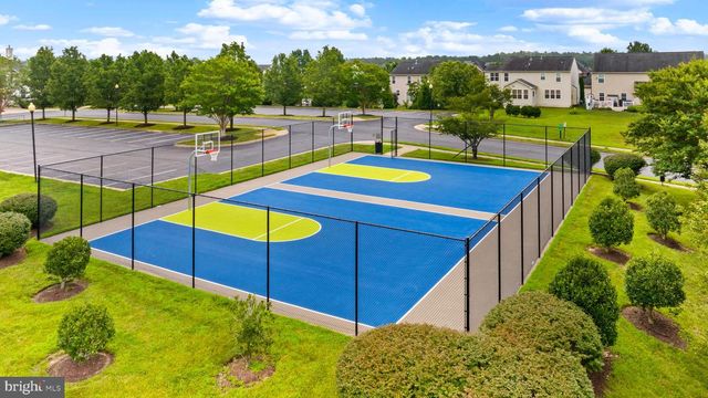 5018 BIRCH LEAF CIR, Fredericksburg, VA 22407