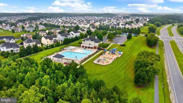 5018 BIRCH LEAF CIR, Fredericksburg, VA 22407