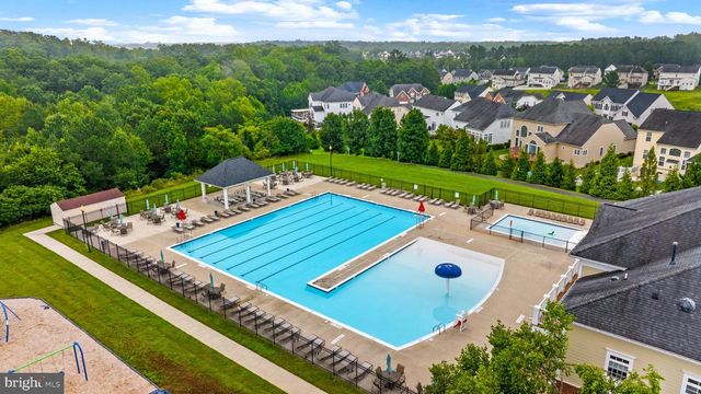 5018 BIRCH LEAF CIR, Fredericksburg, VA 22407