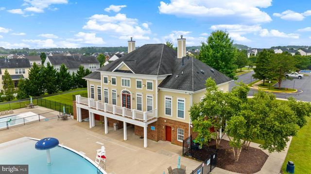 5018 BIRCH LEAF CIR, Fredericksburg, VA 22407