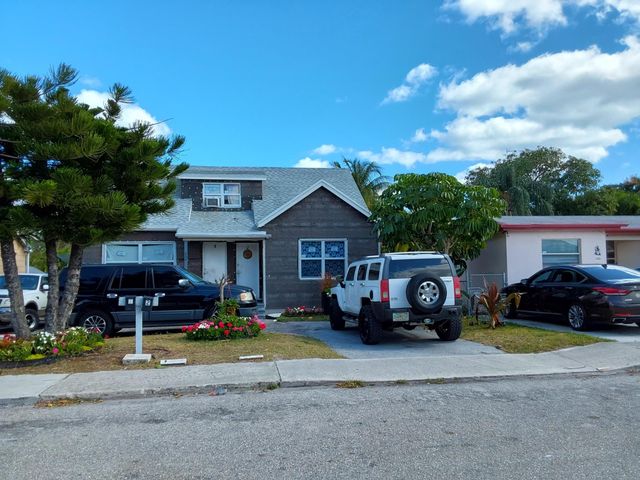 622 S C Street S 1, Lake Worth Beach, FL 33460