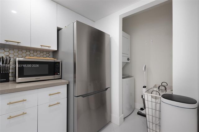 770 Claughton Island Dr 1610, Miami, FL 33131