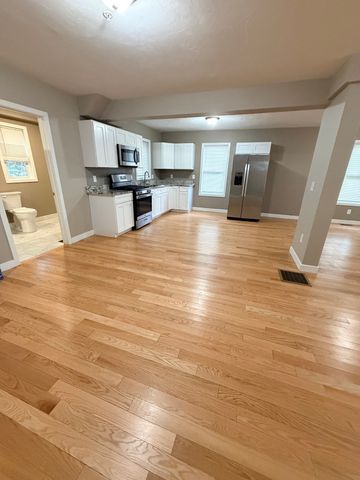 36 Standish St 0, Worcester, MA 01604