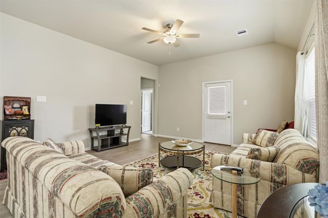 11818 Beachberry Drive, Houston, TX 77034