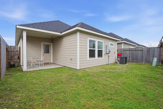 11818 Beachberry Drive, Houston, TX 77034