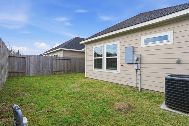 11818 Beachberry Drive, Houston, TX 77034