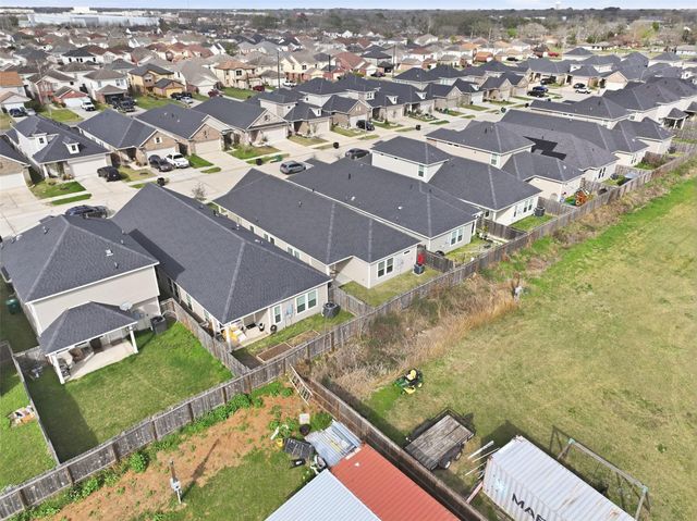 11818 Beachberry Drive, Houston, TX 77034