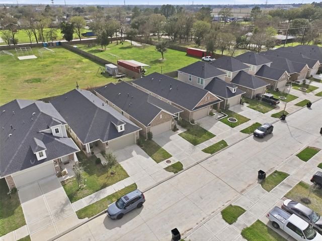 11818 Beachberry Drive, Houston, TX 77034