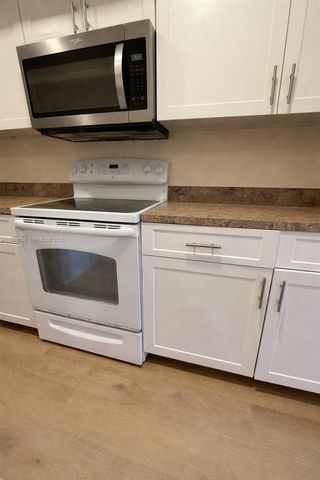 11631 SW 2nd St 20302, Pembroke Pines, FL 33025