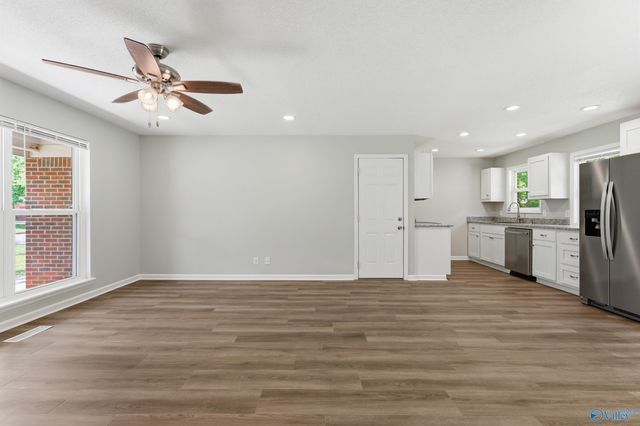 1504 Faye Street SW, Decatur, AL 35601