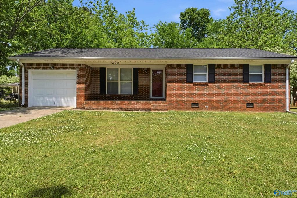 1504 Faye Street SW, Decatur, AL 35601
