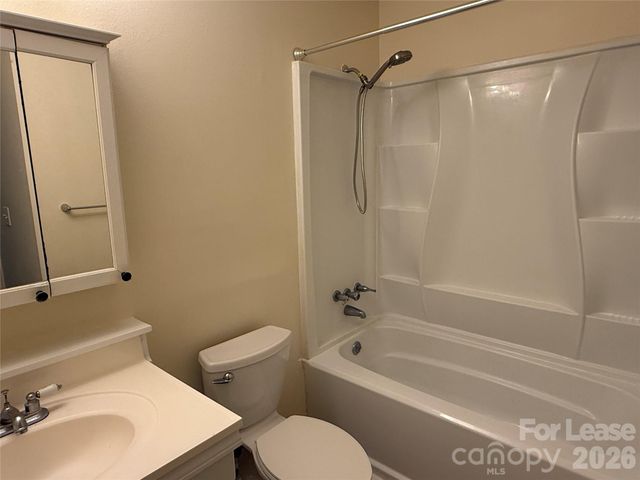 6341 Round Hill Road, Charlotte, NC 28211