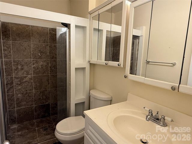 6341 Round Hill Road, Charlotte, NC 28211