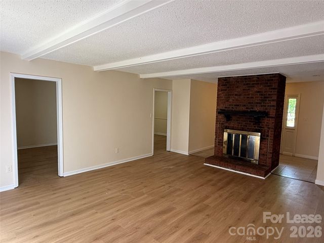 6341 Round Hill Road, Charlotte, NC 28211