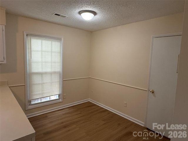 6341 Round Hill Road, Charlotte, NC 28211