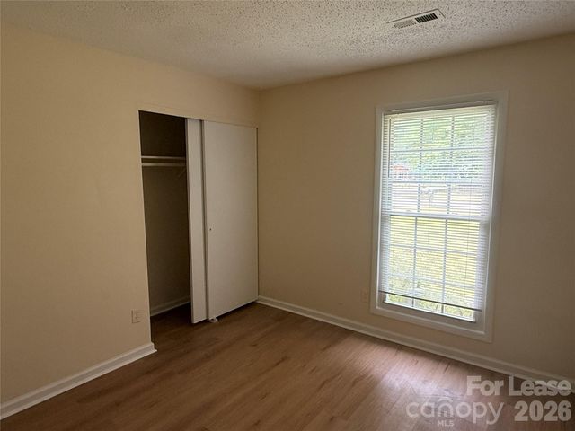 6341 Round Hill Road, Charlotte, NC 28211