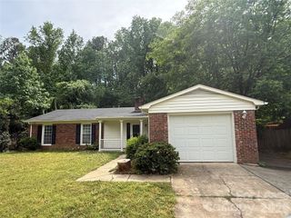 6341 Round Hill Road, Charlotte, NC 28211