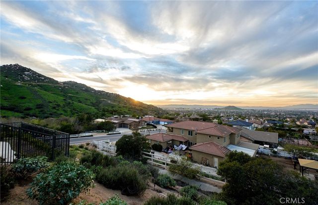 3070 Crestview Drive, Norco, CA 92860