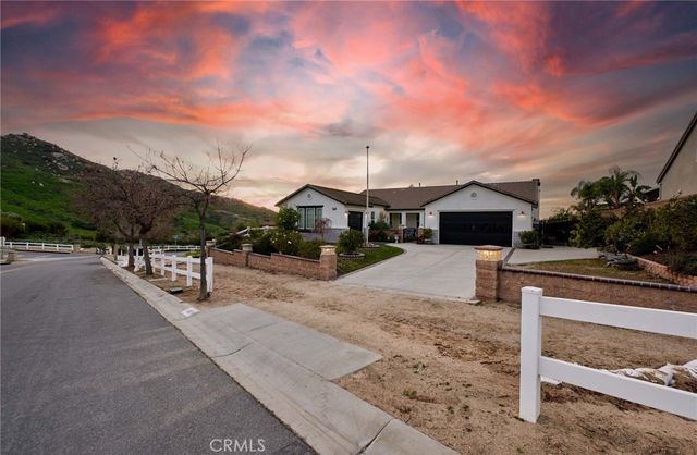 3070 Crestview Drive, Norco, CA 92860