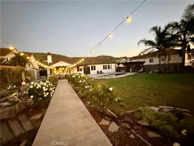 3070 Crestview Drive, Norco, CA 92860