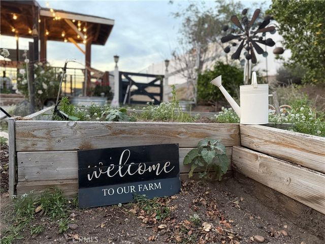 3070 Crestview Drive, Norco, CA 92860