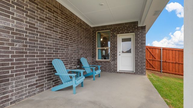 1917 CHEROKEE Lane, Cleburne, TX 76033