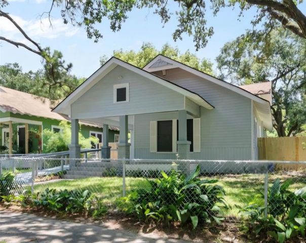 317 11th Avenue N, Texas City, TX 77590