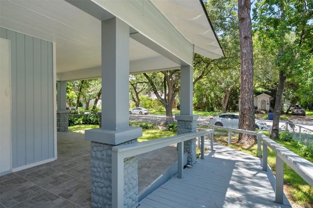 317 11th Avenue N, Texas City, TX 77590