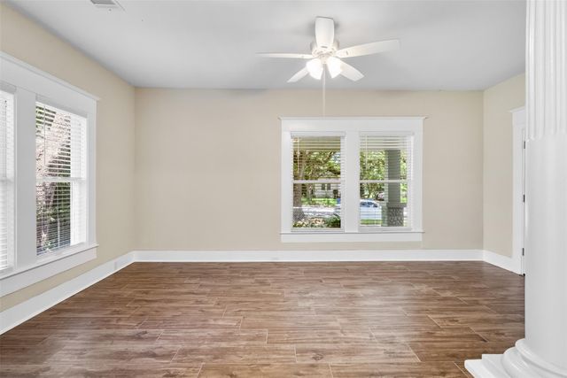 317 11th Avenue N, Texas City, TX 77590