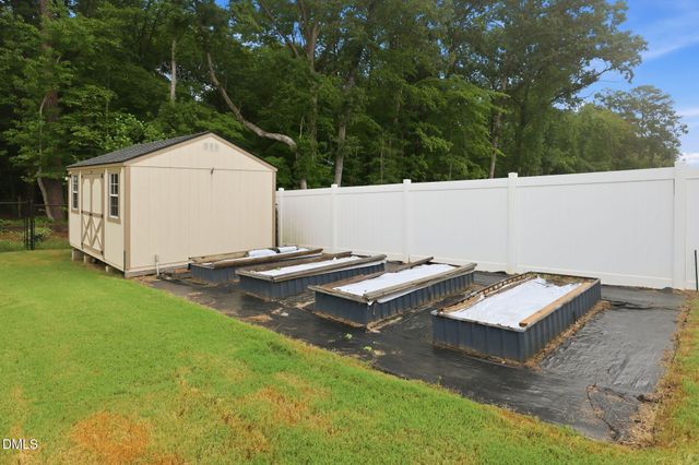 237 Carolina Landing Drive, Zebulon, NC 27597