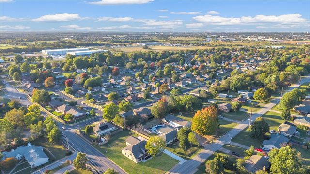 502 Concord Street, Lowell, AR 72745