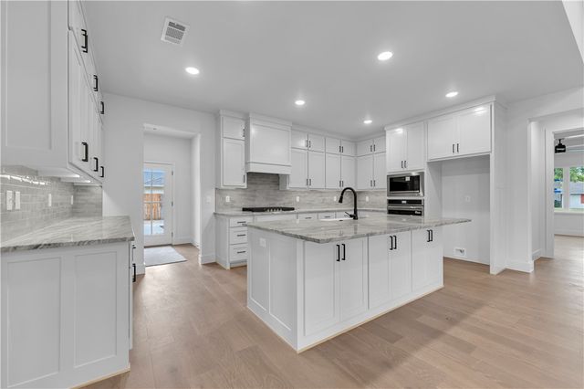 502 Concord Street, Lowell, AR 72745