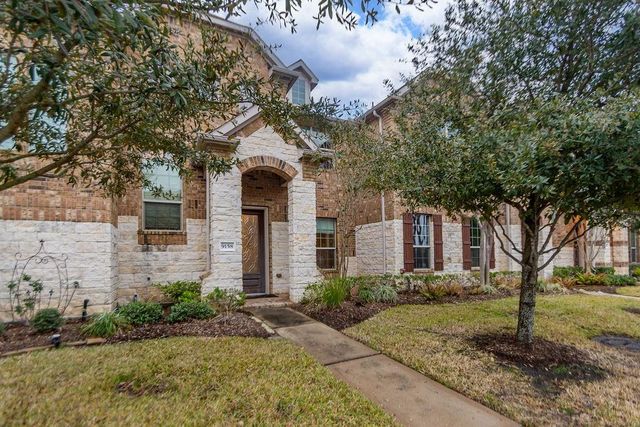 9158 Sunlight Oak Lane, Houston, TX 77070