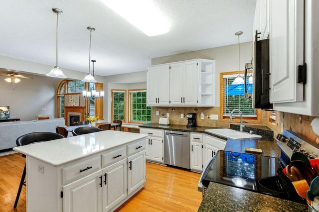 1332 126th Avenue NW, Coon Rapids, MN 55448