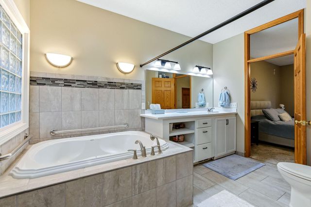 1332 126th Avenue NW, Coon Rapids, MN 55448