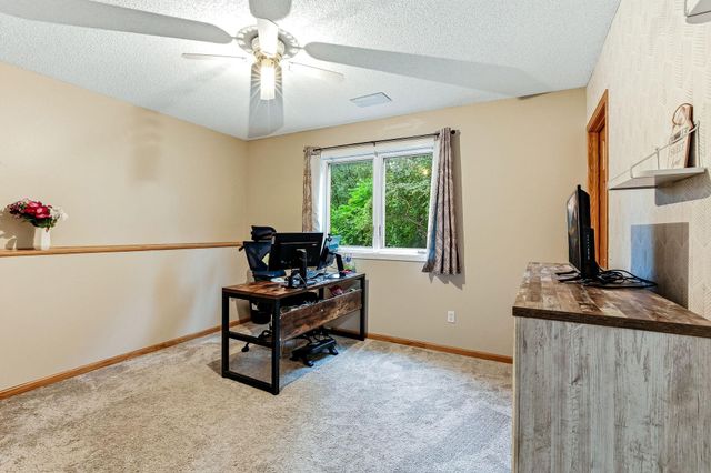 1332 126th Avenue NW, Coon Rapids, MN 55448