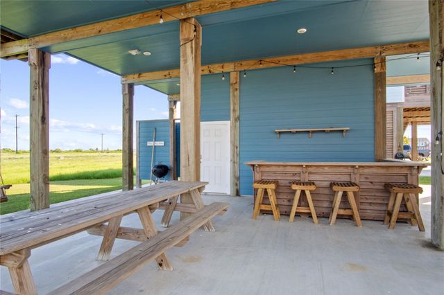 3287 Hidden Gold, Crystal Beach, TX 77650