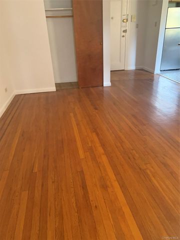 3975 56th Street 4A, Woodside, NY 11377