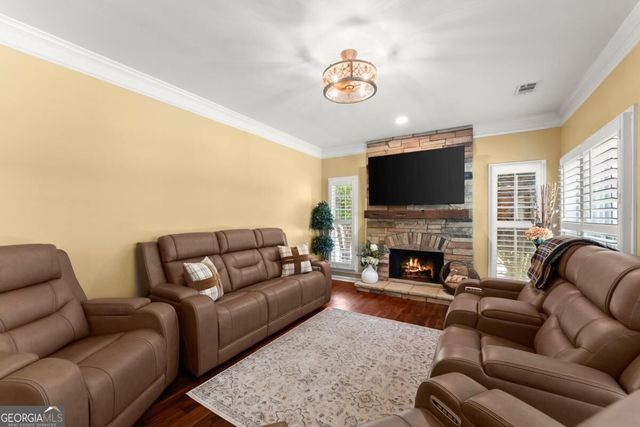 4846 Amstel Place, Flowery Branch, GA 30542