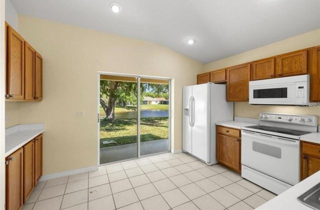 18165 CANAL POINTE STREET, Tampa, FL 33647
