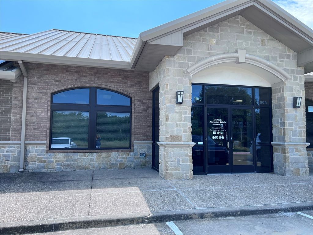 7924 Preston Road 100, Plano, TX 75024