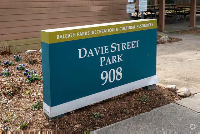 217 Heck Street, Raleigh, NC 27601