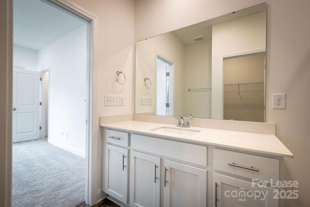 5021 Cherry Gum Court, Matthews, NC 28105