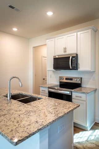 5021 Cherry Gum Court, Matthews, NC 28105