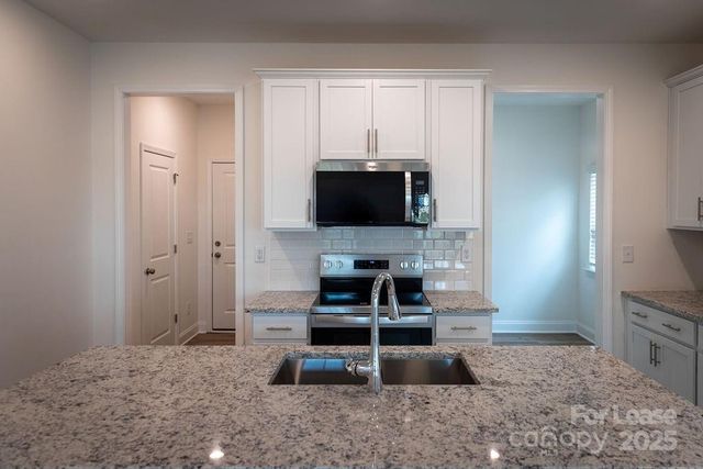 5021 Cherry Gum Court, Matthews, NC 28105