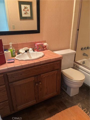 1524 Dover Avenue, Thousand Oaks, CA 91360