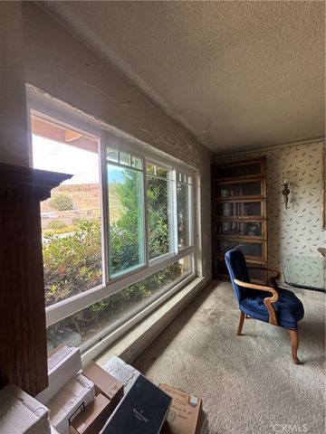1524 Dover Avenue, Thousand Oaks, CA 91360