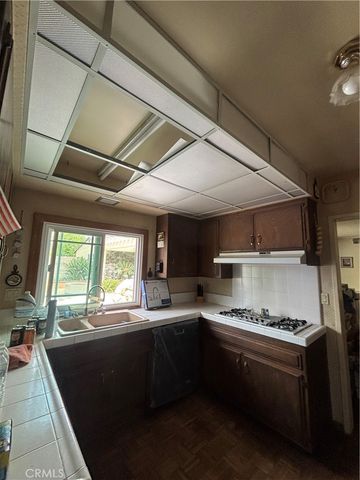 1524 Dover Avenue, Thousand Oaks, CA 91360