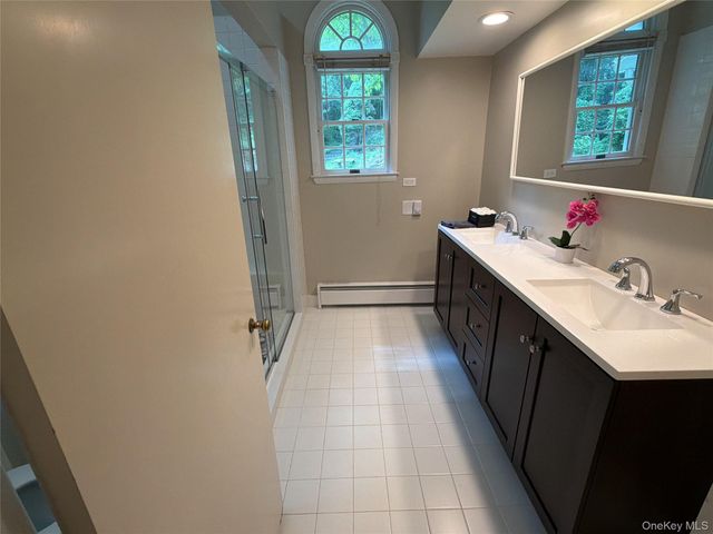 6 Raven Way, Pleasantville, NY 10570