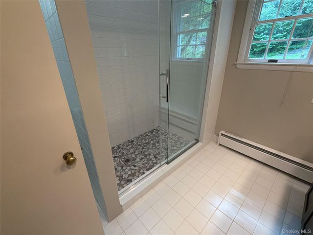 6 Raven Way, Pleasantville, NY 10570